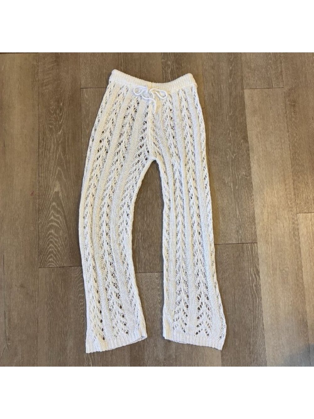 White Crochet High Waisted Stretch Pants Women’s Medium Coverup Beach Vacation
